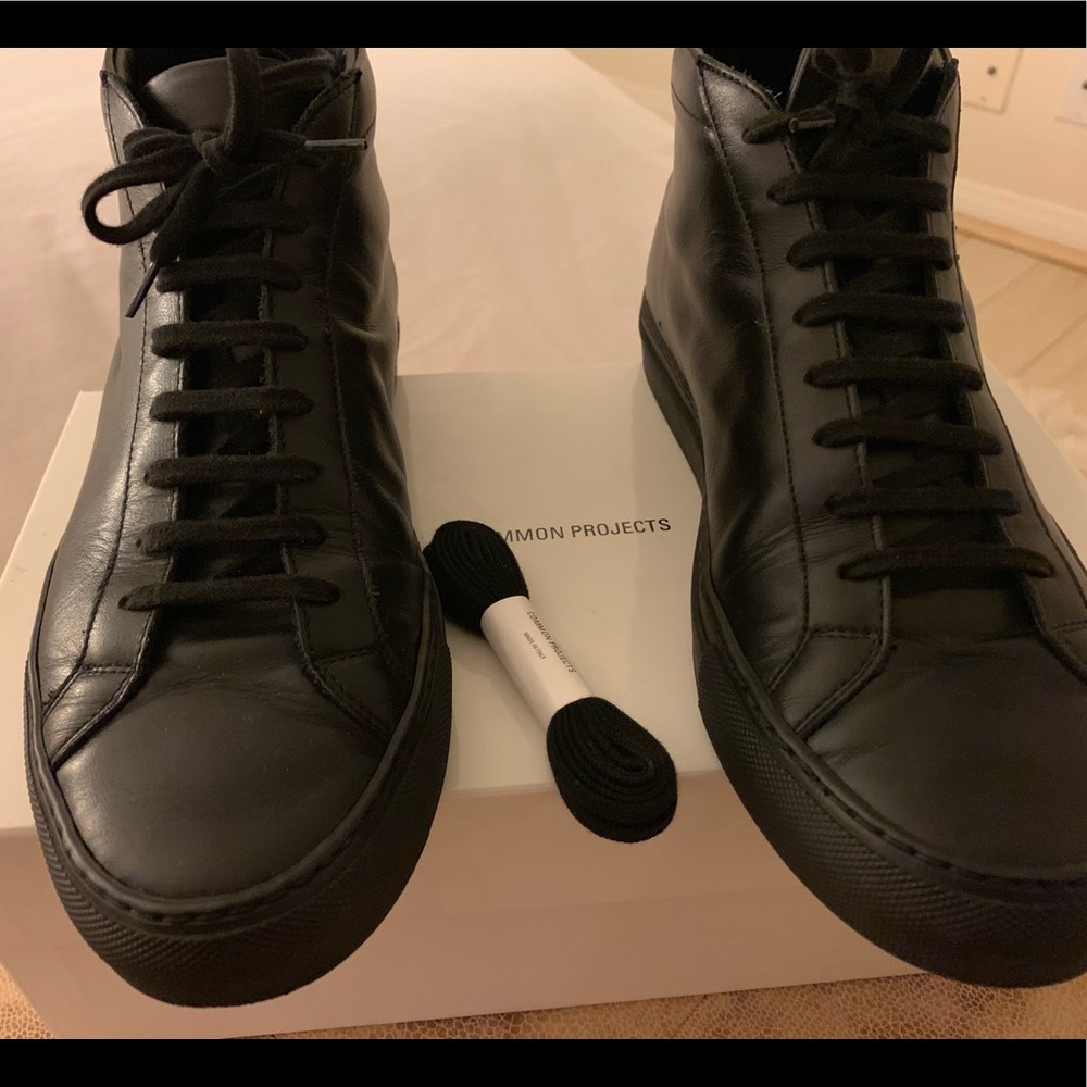 Common Projects. Black. Size 41. Achilles High